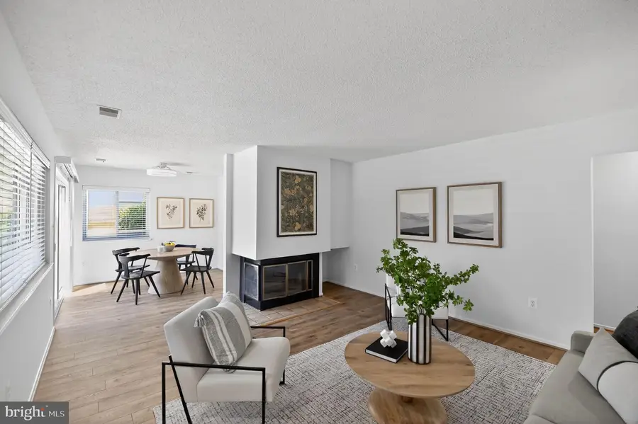 1957-a Villaridge Dr, Reston, VA 20191 - #3