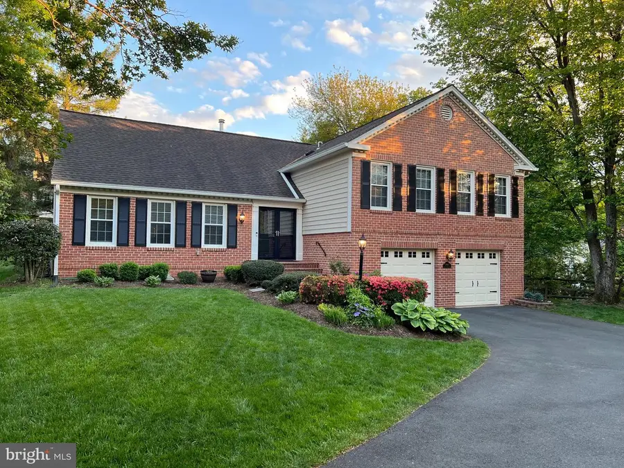 5445 Flint Tavern Pl, Burke, VA 22015 - #2