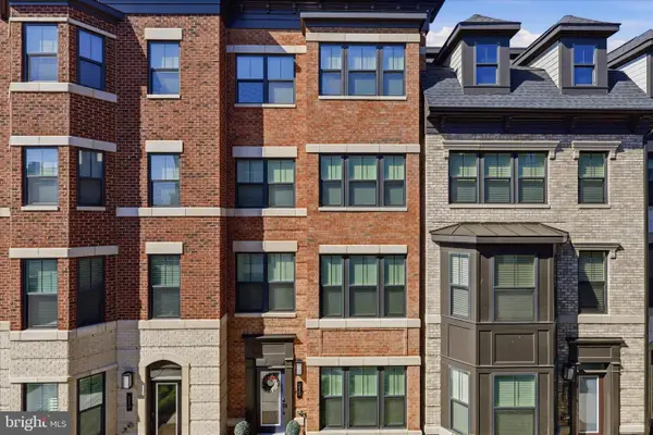 213 Market Sq Nw #19, VIENNA, VA 22180
