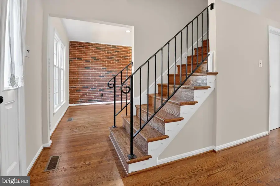 4109 Morin St, Alexandria, VA 22312 - #2