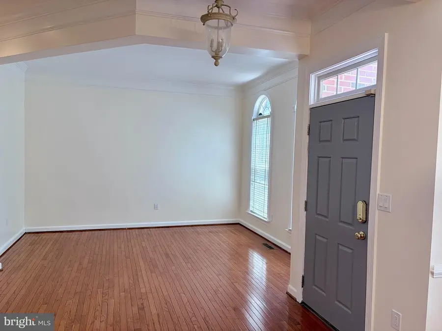 2178 Harithy Dr, Dunn Loring, VA 22027 - #3