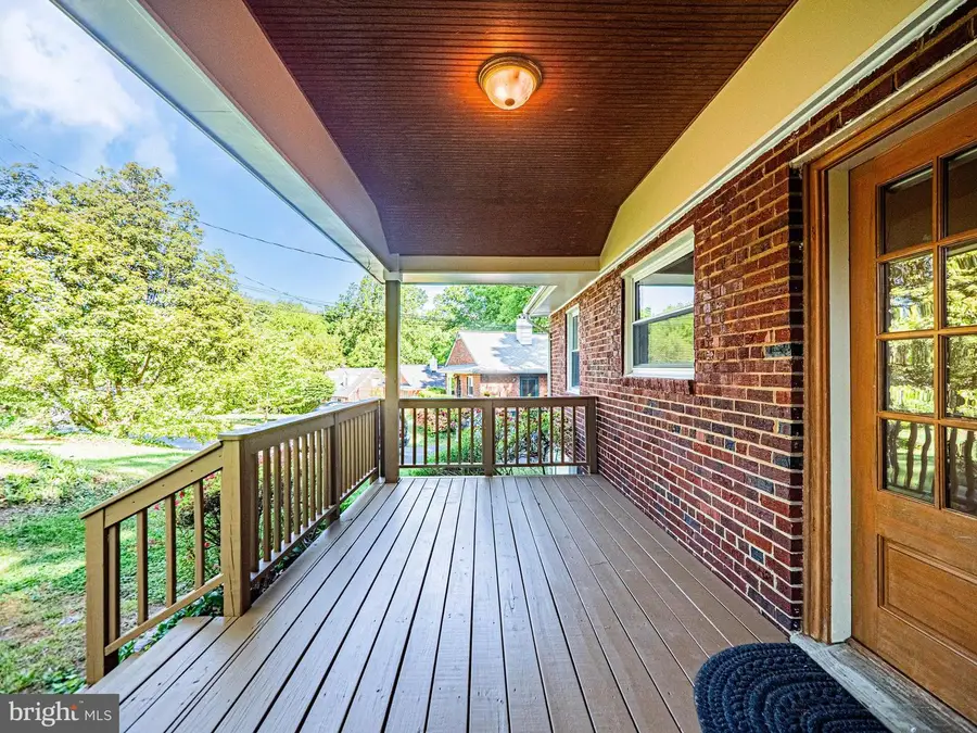 6466 Oakwood Dr, Falls Church, VA 22041 - #2