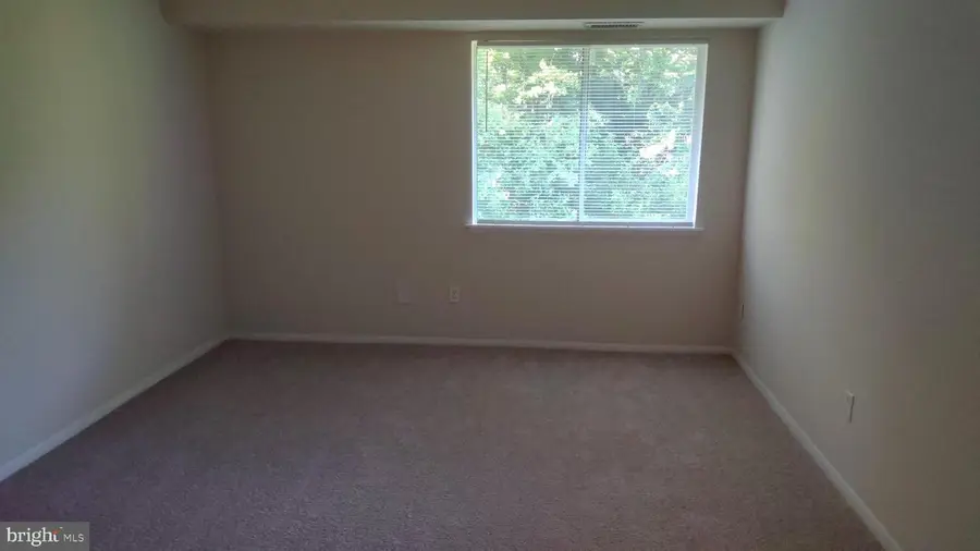 7975 Audobon Ave #302, Alexandria, VA 22306 - #3