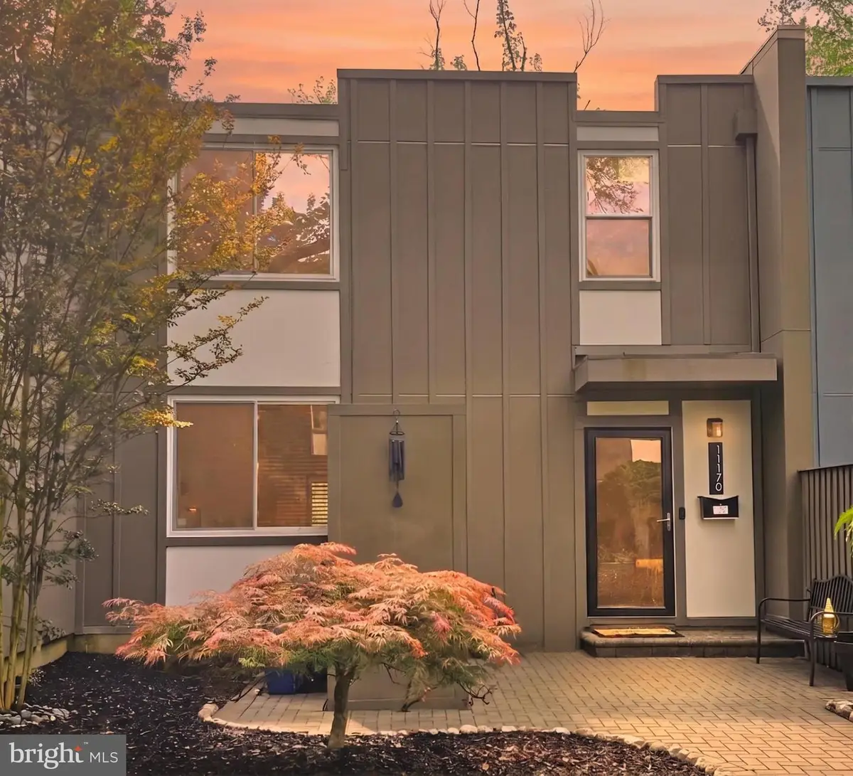 11170 Forest Edge Dr, Reston, VA 20190 - #1