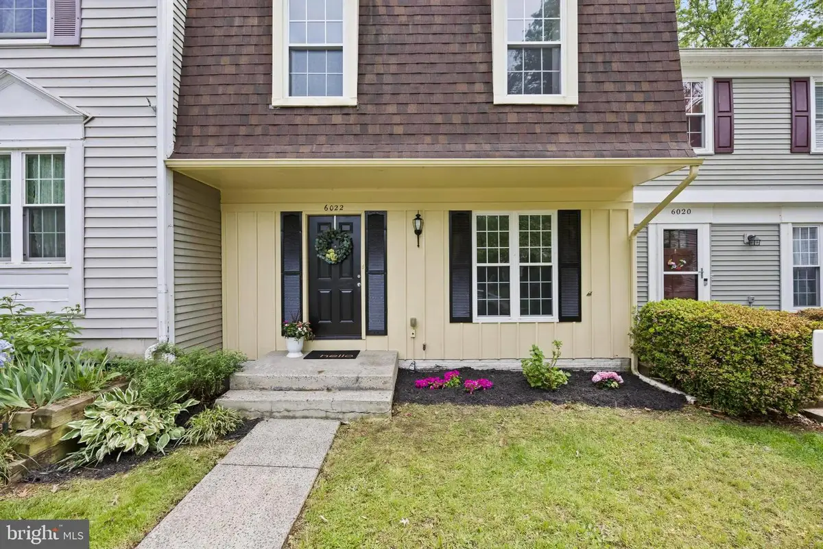 6022 Westbourne Pl, Centreville, VA 20120 - #1
