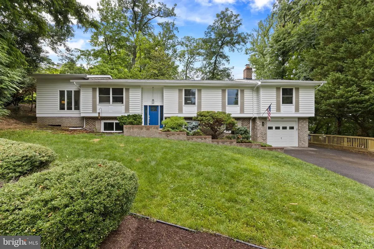 5610 Shade Tree Ln, Alexandria, VA 22310 - #1
