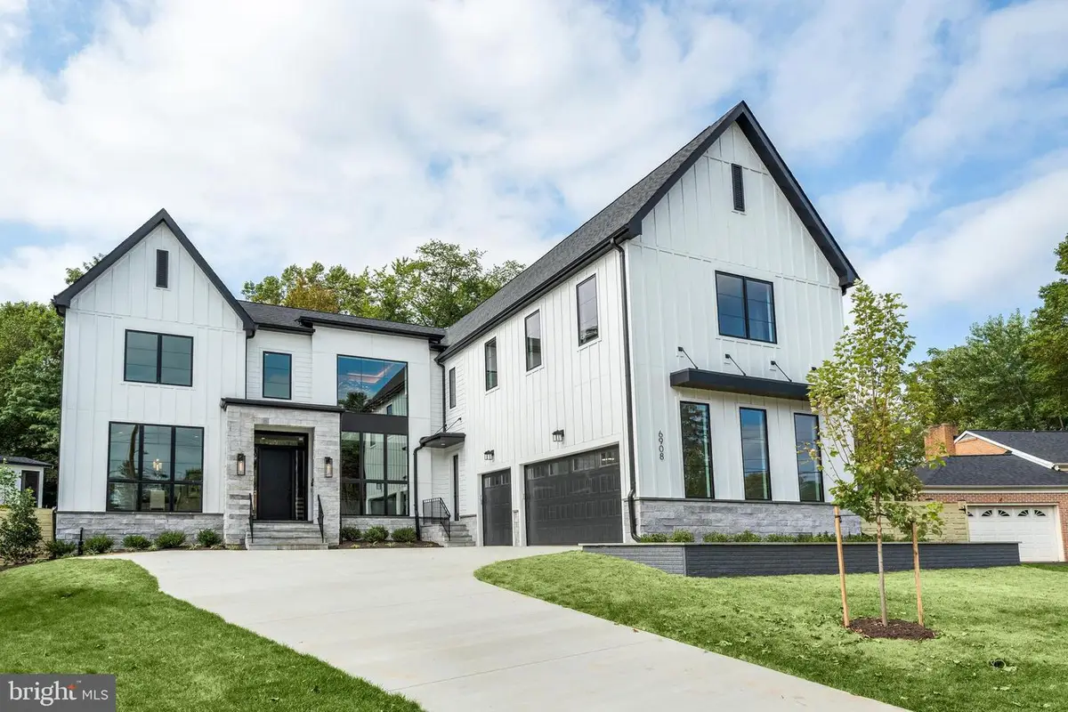 6908 Southridge Dr, McLean, VA 22101 - #1