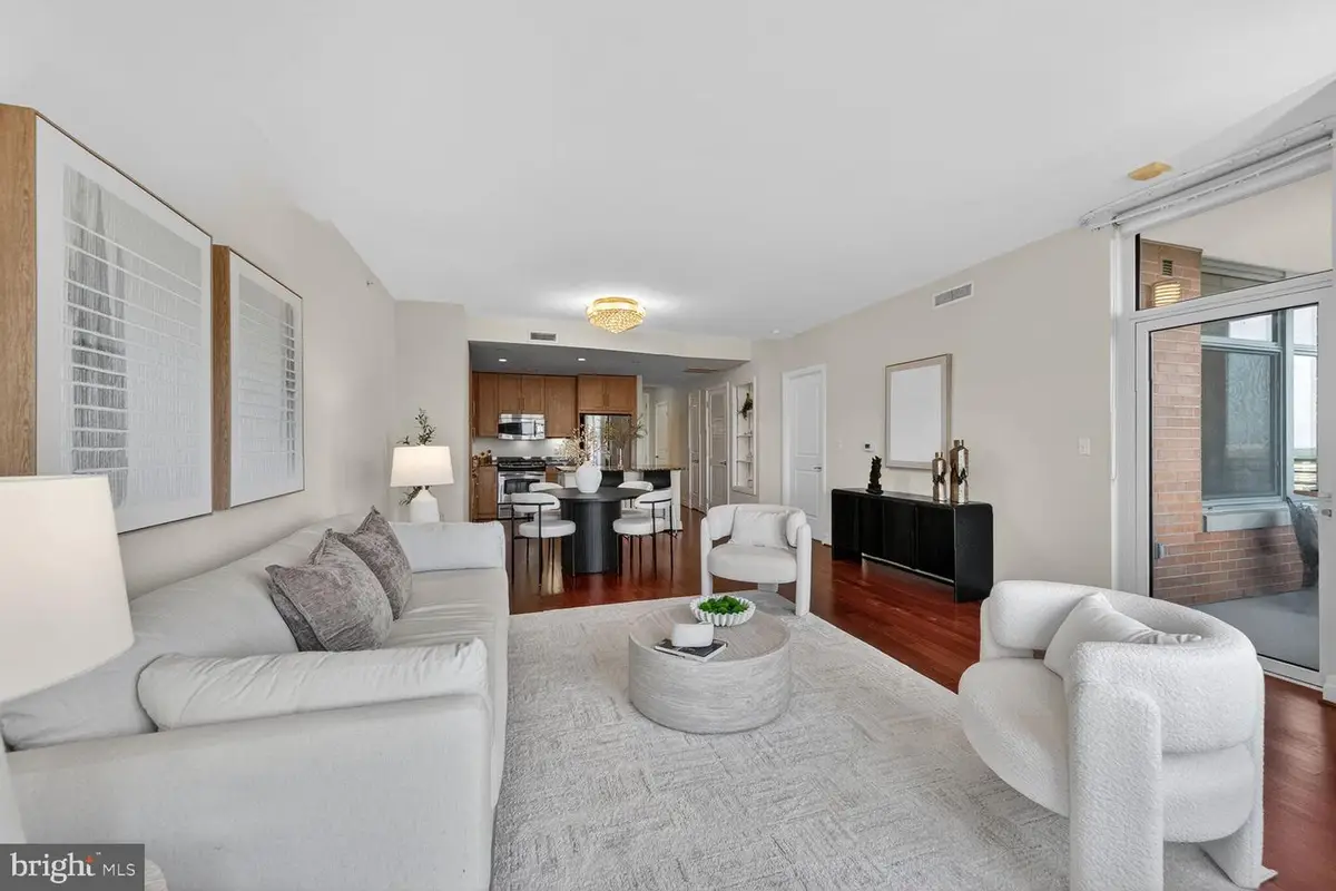 8220 Crestwood Heights Dr #1411, McLean, VA 22102 - #1