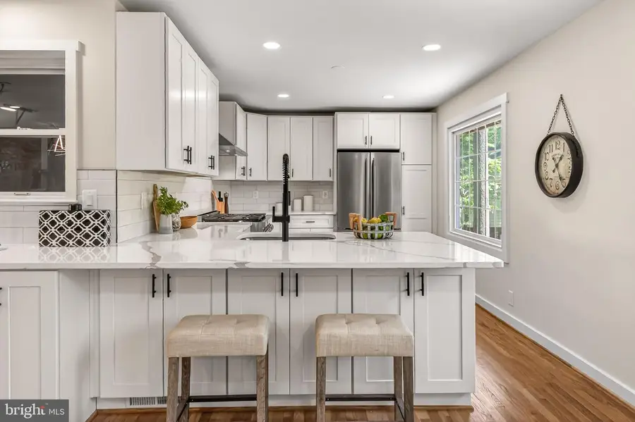 3611 Sprucedale Dr, Annandale, VA 22003 - #2