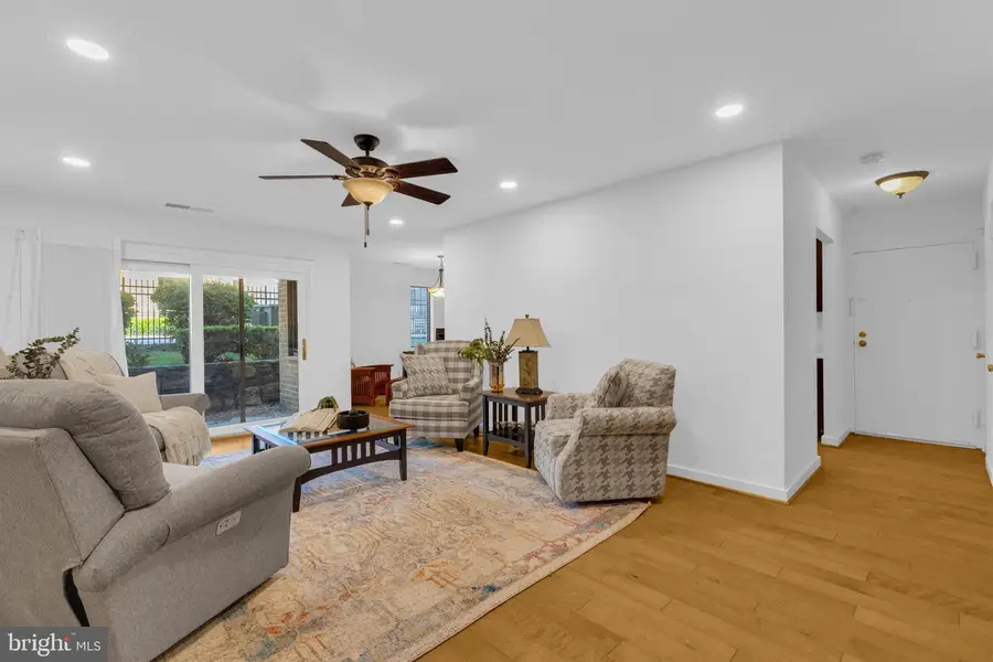 527 Florida Ave #t2, Herndon, VA 20170 - #3