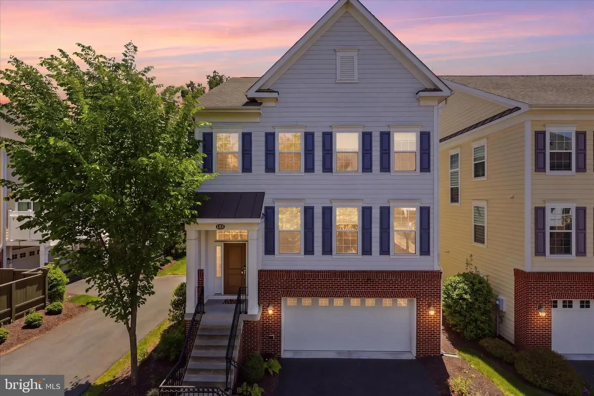 4432 Manor Oak Ln, Fairfax, VA 22030 - #1