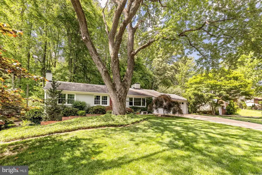 3310 Patrick Henry Dr, Falls Church, VA 22044 - #3