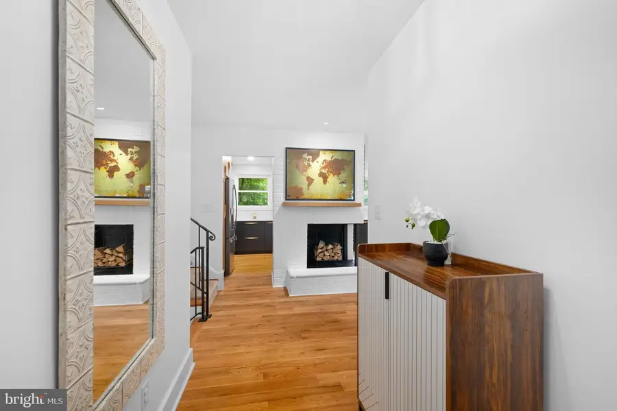 6354 Lyric Ln, Falls Church, VA 22044 - #3