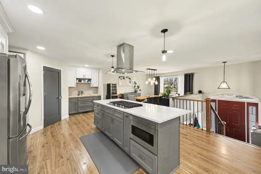6208 Redwood Ln, Alexandria, VA 22310 - #3