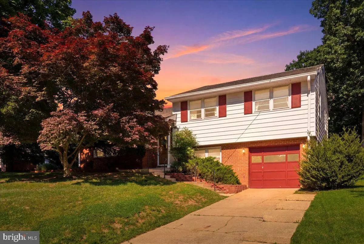 4703 Exeter St, Annandale, VA 22003 - #1