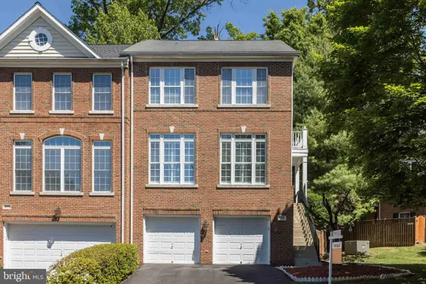 4175 Lower Park Dr, FAIRFAX, VA 22030