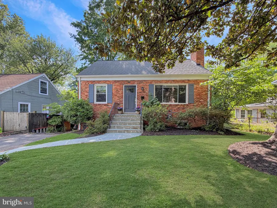 2826 W George Mason Rd, Falls Church, VA 22042 - #2