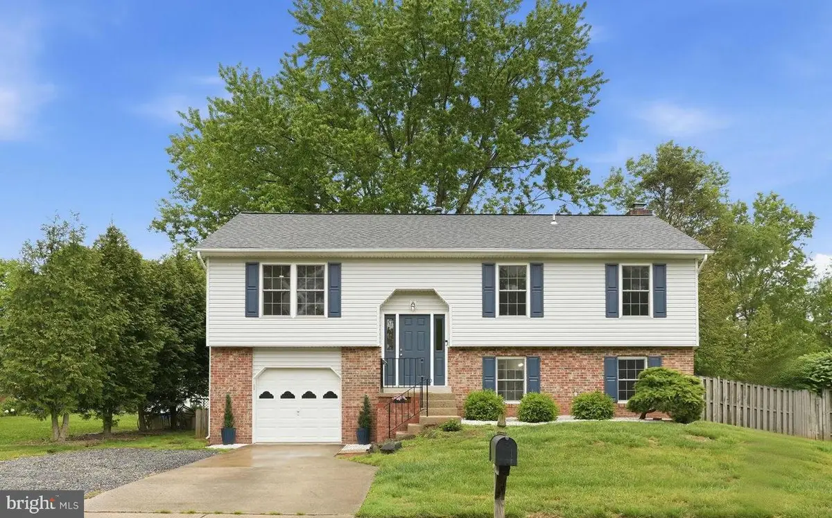14723 Jarnigan St, Centreville, VA 20120 - #1
