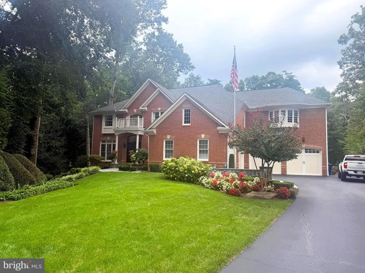 10330 Regency Station Dr, Fairfax Station, VA 22039 - #1