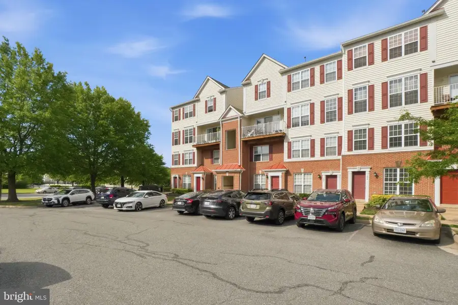 2494 Quick St #303, Herndon, VA 20171 - #2