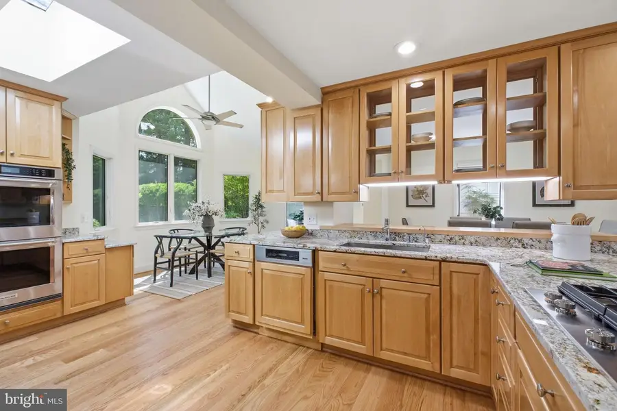 2101 Reynolds St, Falls Church, VA 22043 - #3