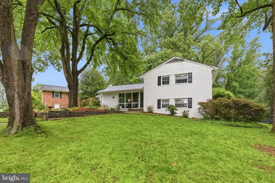 7517 Axton St, Springfield, VA 22151 - #2