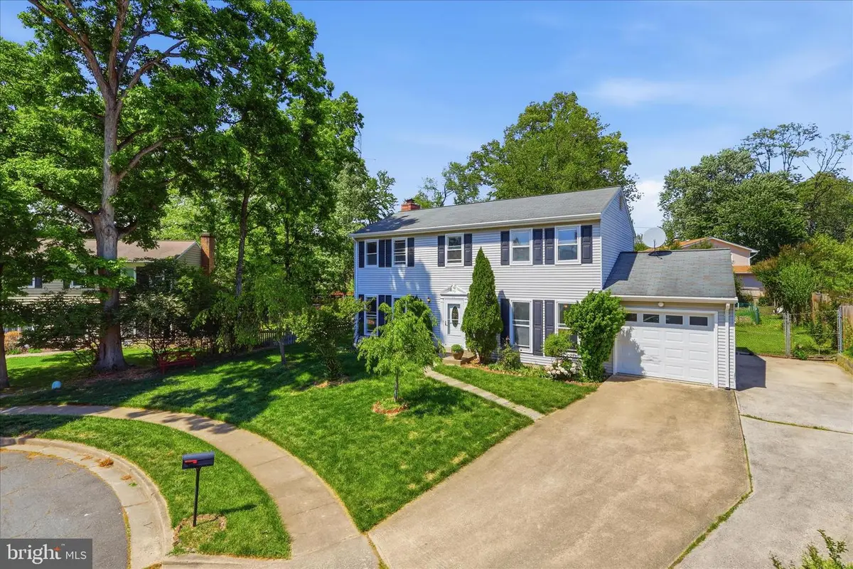 211 Whispering Wind Ct Se, Vienna, VA 22180 - #1
