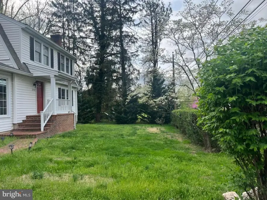 2722 Chain Bridge Rd, Vienna, VA 22181 - #2