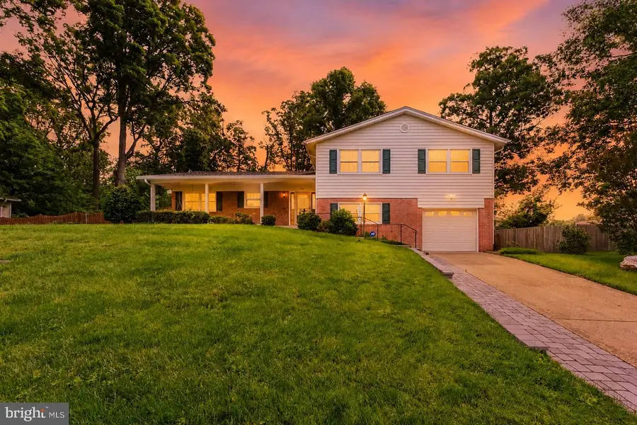 4921 Briar St, Fairfax, VA 22032 - #2
