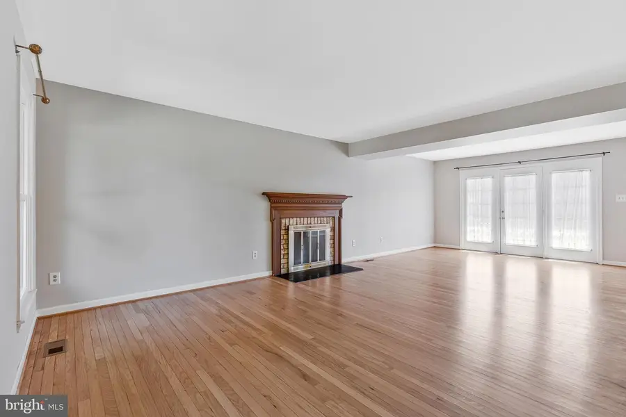 4613 Fillingame Dr, Chantilly, VA 20151 - #2