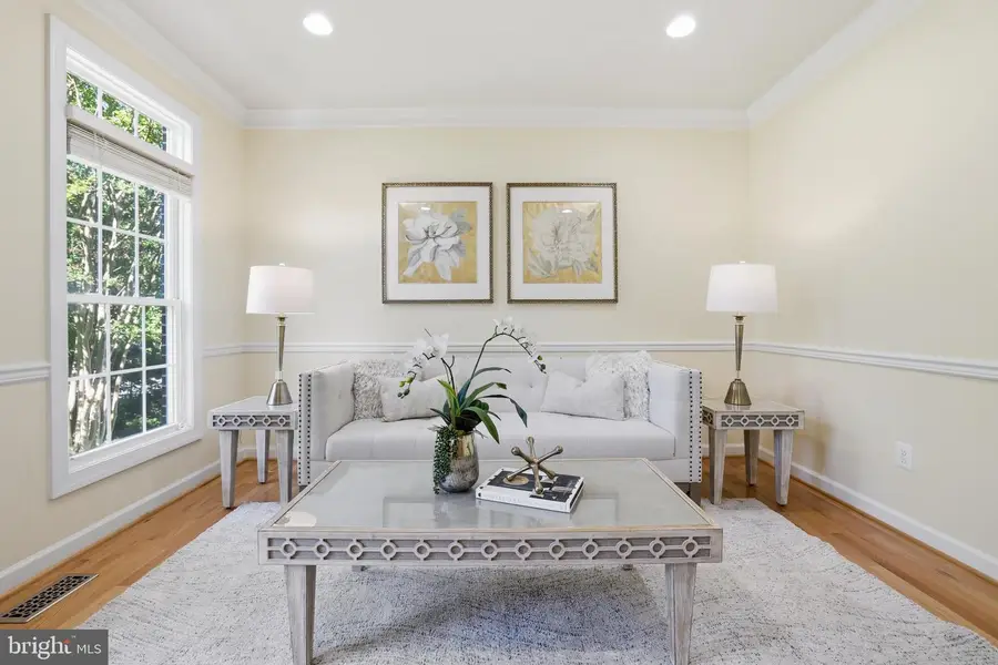 3009 Marshall St, Falls Church, VA 22042 - #3