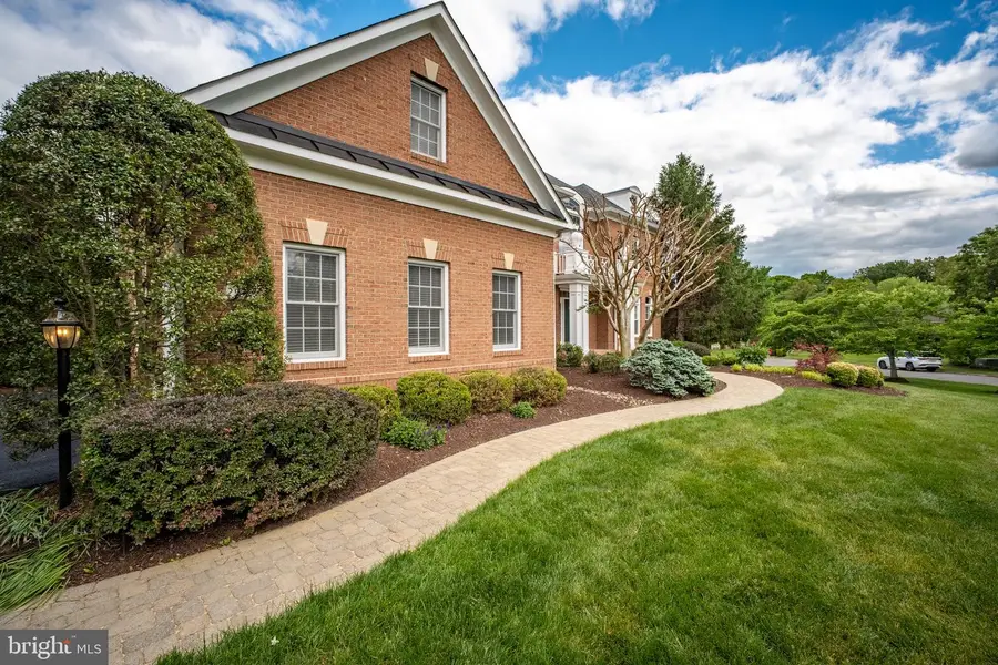 2939 Fox Mill Manor Dr, Oakton, VA 22124 - #3