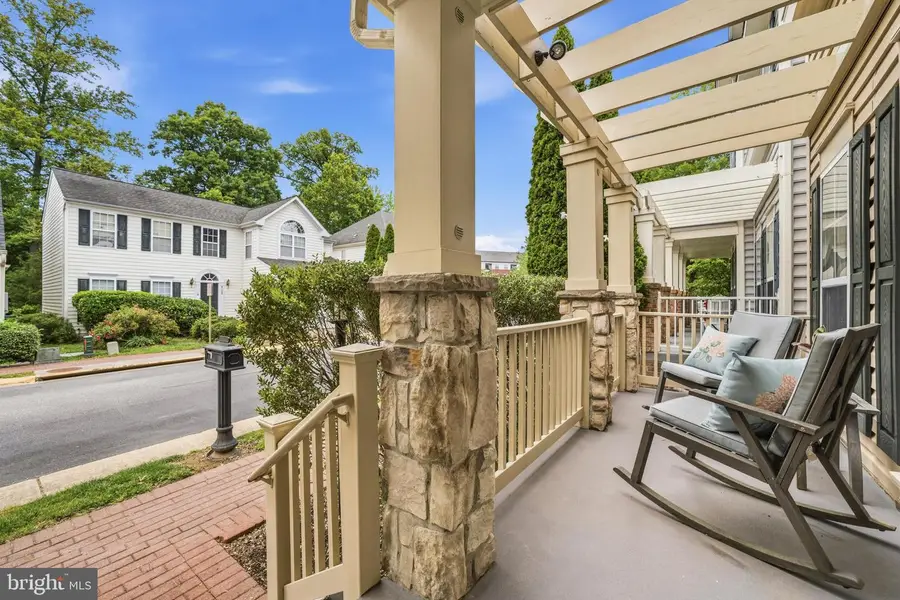 9123 Stonegarden Dr, Lorton, VA 22079 - #3