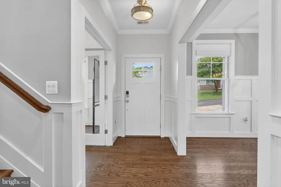 6804 Farragut Ave, Falls Church, VA 22042 - #3