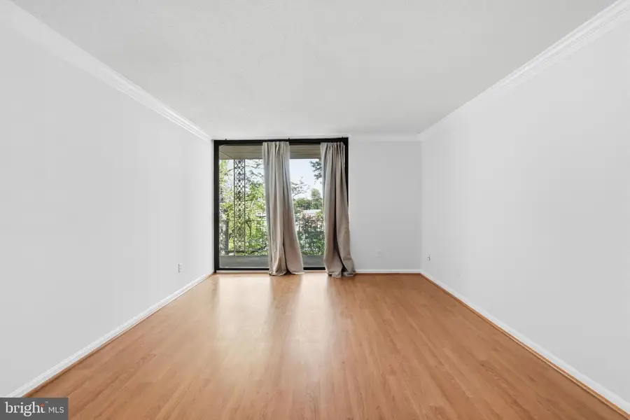 3101 Patrick Henry Dr #132, Falls Church, VA 22044 - #2