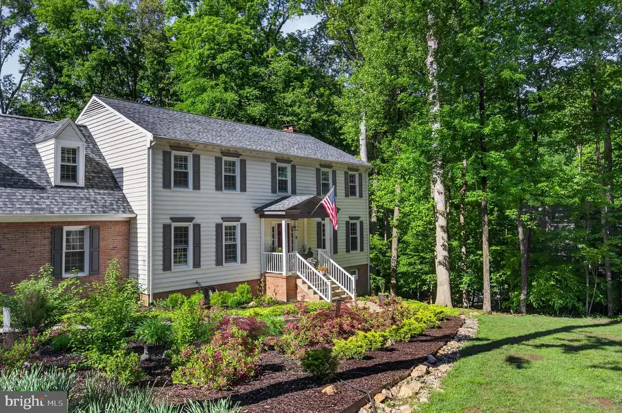 10424 Hampton Rd, Fairfax Station, VA 22039 - #3