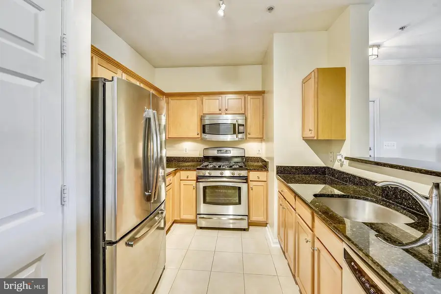 5121-b Travis Edward Way #b, Centreville, VA 20120 - #2