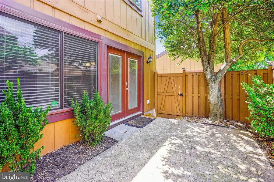 9082 Arlington Blvd, Fairfax, VA 22031 - #3