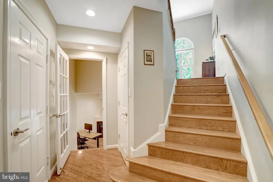 5757 Governors Pond Cir, Alexandria, VA 22310 - #3
