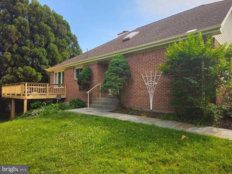 4507 Highland Green Ct, Alexandria, VA 22312 - #2