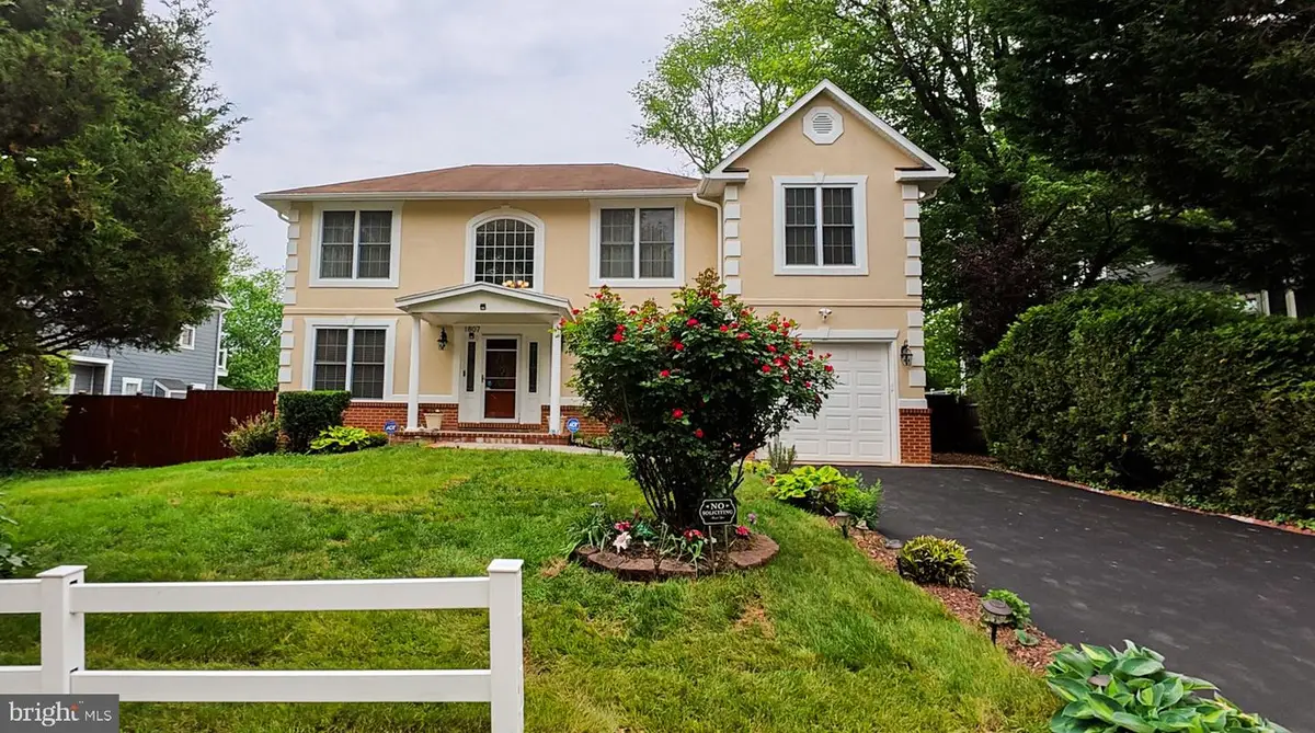 1807 Anderson Rd, Falls Church, VA 22043 - #1