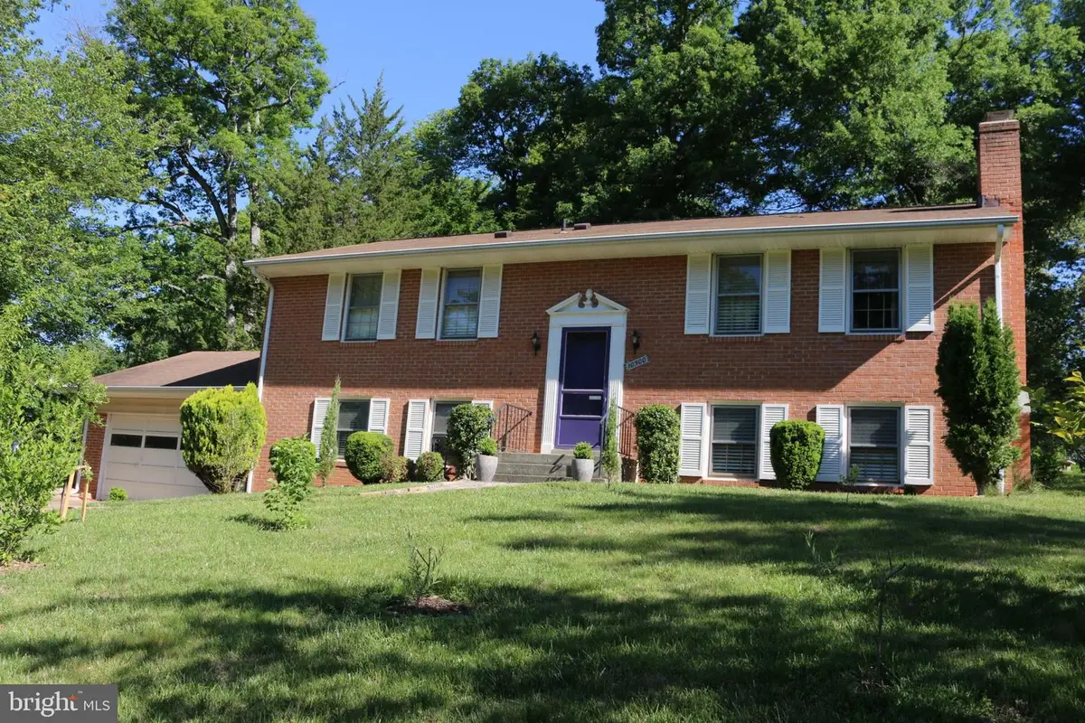 10500 Linfield St, Fairfax, VA 22032 - #1
