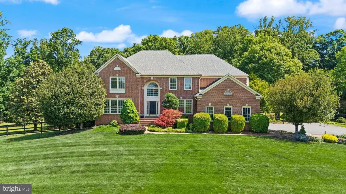 511 Nalls Dairy Ct, Great Falls, VA 22066 - #1