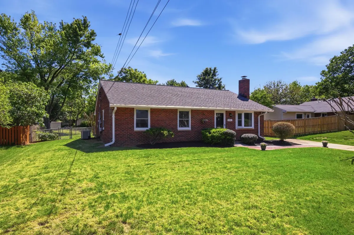 6121 Yellowstone Dr, Alexandria, VA 22312 - #1