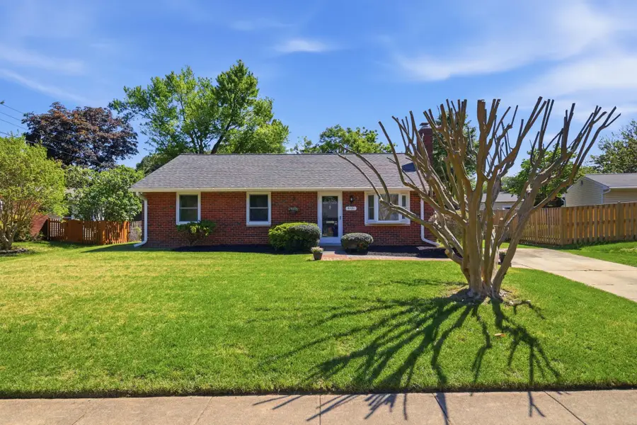 6121 Yellowstone Dr, Alexandria, VA 22312 - #2