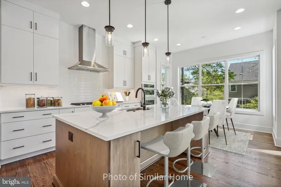 1607 Hunting Ave, McLean, VA 22102 - #2