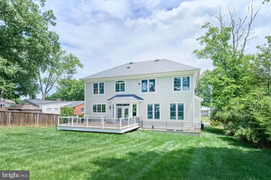 605 Meadow Ln Sw, Vienna, VA 22180 - #2
