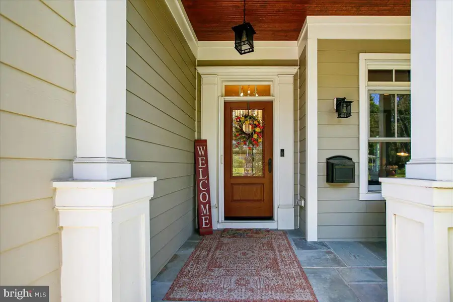 2134 Emilys Ln, Falls Church, VA 22043 - #3