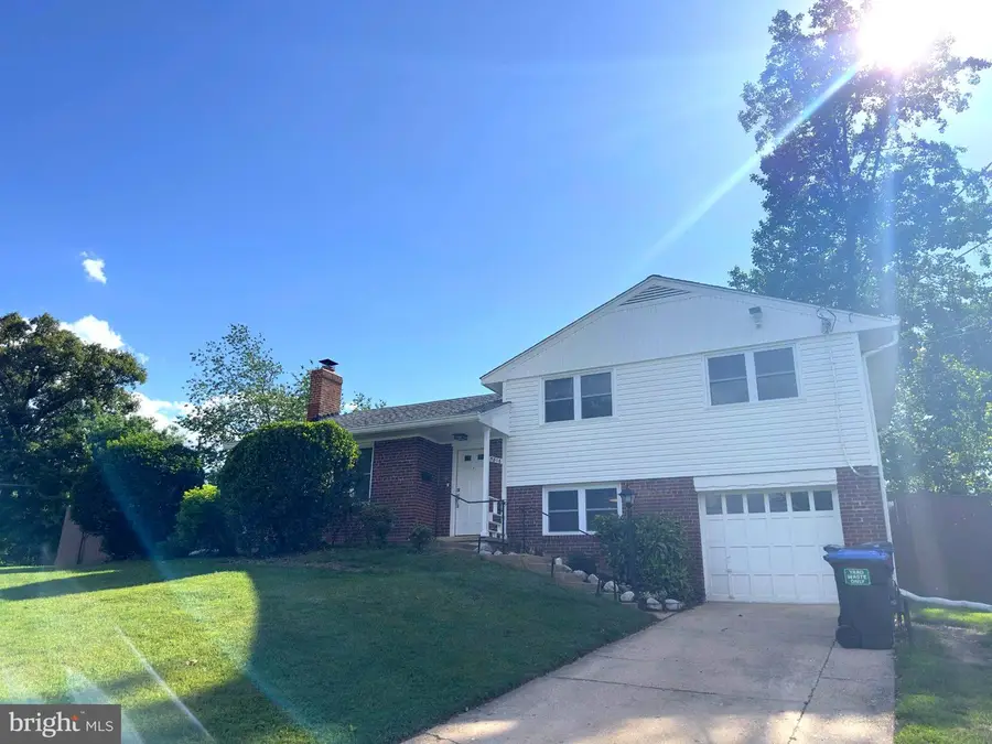 5816 Amelia St, Springfield, VA 22150 - #3