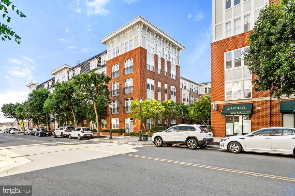 2665 Prosperity Ave #105, Fairfax, VA 22031 - #1